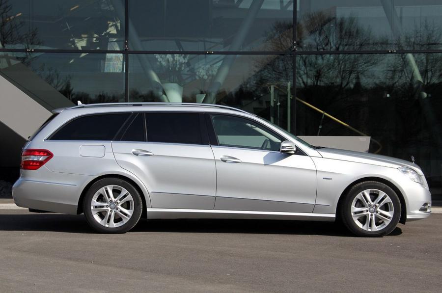  Mercedes-Benz E300 BlueTEC Hybrid 2012 года  (фото 8 из 60)